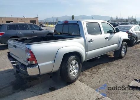 2011 Toyota Tacoma Prerunner V6 z USA, uszkodzony, nr VIN 3TMJU4GN2BM110694